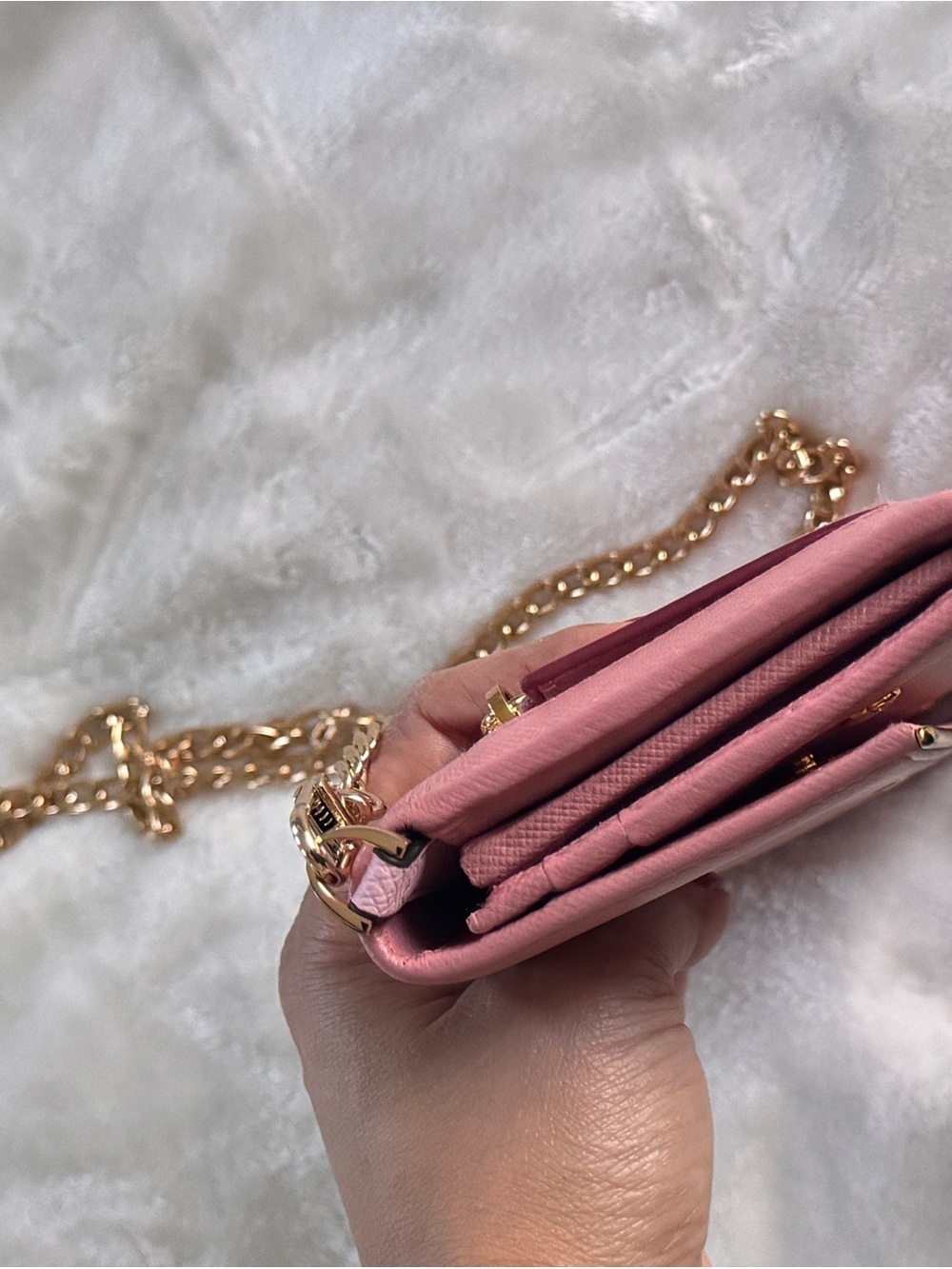 Authentic Prada Pink Saffiano Crossbody Wallet with Gold Chain Strap - Picture 5 of 13